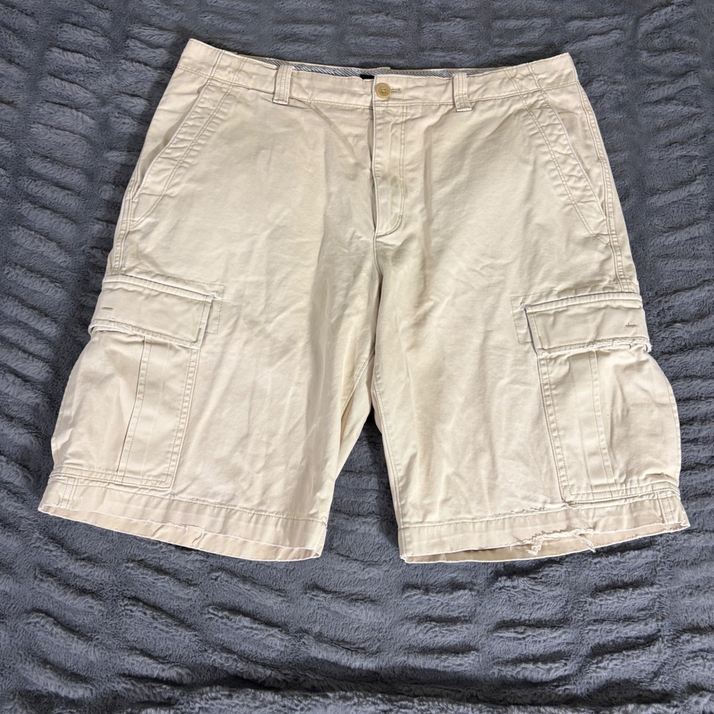 Banana Republic Mens Cargo Shorts Khaki Tan Cotton Distressed Size 35 AR997